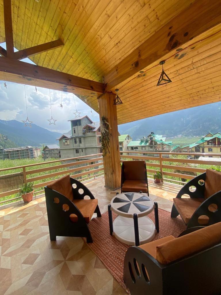 The Woodshed Villa Manāli Buitenkant foto