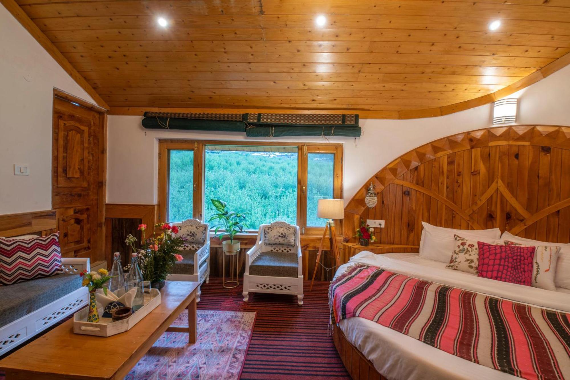 The Woodshed Villa Manāli Buitenkant foto